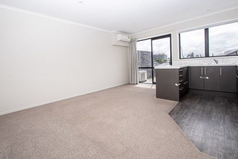 Photo of property in 6/16 Jones Crescent, Melville, Hamilton, 3206