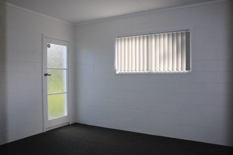 Photo of property in 117 Riverpark Crescent, Henderson, Auckland, 0610