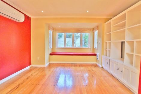 Photo of property in 182 Woodlands Park Road, Titirangi, Auckland, 0604