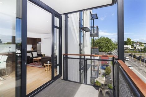 Photo of property in 1/50 Kilmore Street, Christchurch Central, Christchurch, 8013