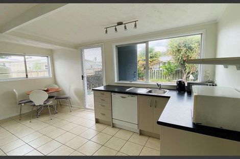 Photo of property in 1/125 Brightside Road, Stanmore Bay, Whangaparaoa, 0932