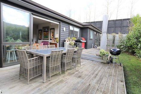 Photo of property in 13 Ahorangi Road, Silverdale, 0932