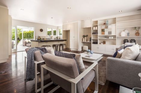 Photo of property in 13 Amberley Avenue, Te Atatu South, Auckland, 0610