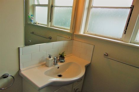 Photo of property in 30 Peck Street, Taita, Lower Hutt, 5011