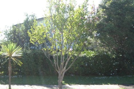 Photo of property in 136 Cascades Road, Pakuranga Heights, Auckland, 2010