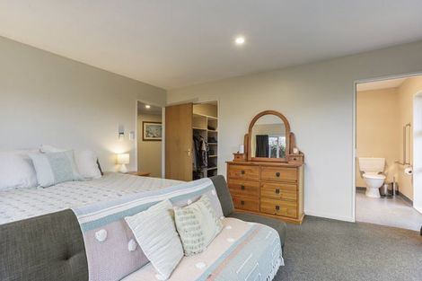 Photo of property in 25 Autumn Place, Mairehau, Christchurch, 8052