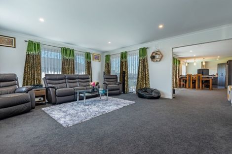 Photo of property in 191 Pacific Drive, Fitzherbert, Palmerston North, 4410