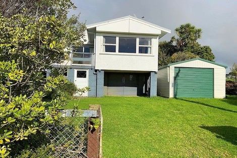Photo of property in 27 Sergeant Road, Awhitu, Waiuku, 2684