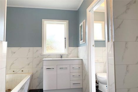 Photo of property in 6 Pandora Place, Pakuranga, Auckland, 2010