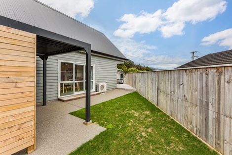 Photo of property in 3b Faris Crescent, Wainuiomata, Lower Hutt, 5014