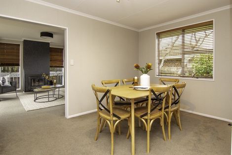 Photo of property in 8a Earl Place, Hokowhitu, Palmerston North, 4410
