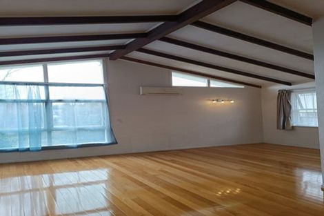 Photo of property in 168 Ennis Avenue, Pakuranga Heights, Auckland, 2010