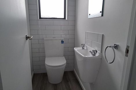 Photo of property in 4a Crofts Lane, Parklands, Christchurch, 8083