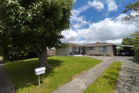 Photo of property in 8 Egmont Place, Westbrook, Palmerston North, 4412