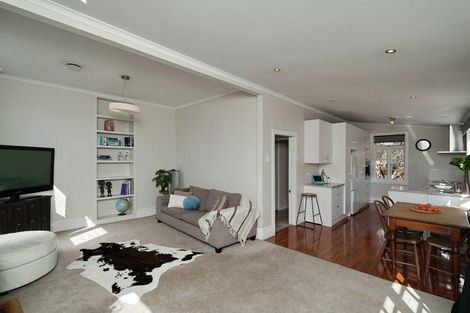 Photo of property in 505 Barbadoes Street, Edgeware, Christchurch, 8013