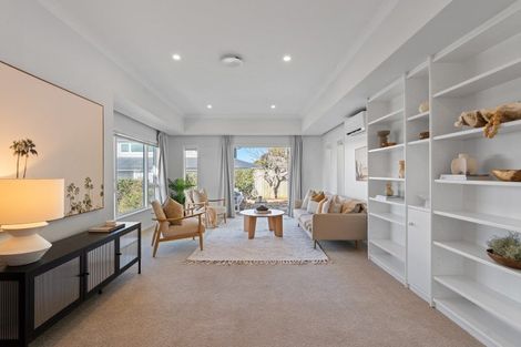 Photo of property in 66 Seatoun Heights Road, Seatoun, Wellington, 6022