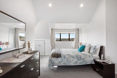 Photo of property in 1/28 Alexander Street, Cockle Bay, Auckland, 2014