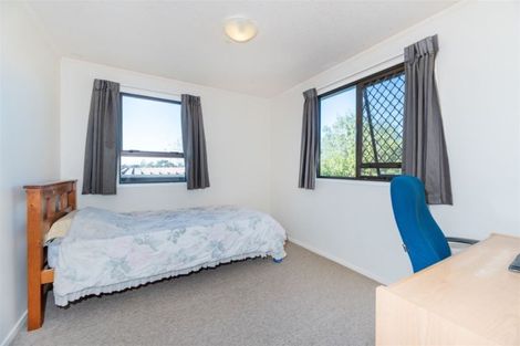 Photo of property in 2/11 Akehurst Avenue, New Lynn, Auckland, 0600
