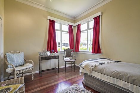 Photo of property in 27 Campbell Street, Havelock North, 4130