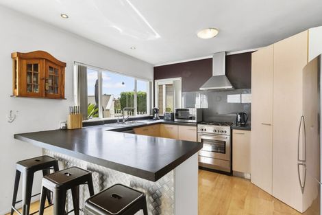 Photo of property in 82 Arran Road, Browns Bay, Auckland, 0630