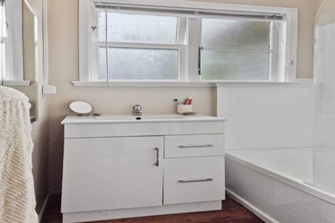 Photo of property in 11 Seddon Street, Naenae, Lower Hutt, 5011