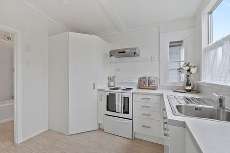 Photo of property in 22 Eynon Road, Morrinsville, 3300