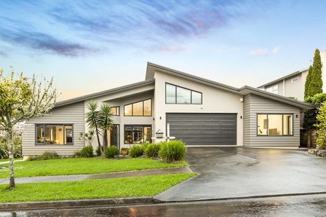 Photo of property in 89 Aberley Road, Schnapper Rock, Auckland, 0632