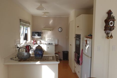 Photo of property in 37 Oriwa Crescent, Otaki, 5512
