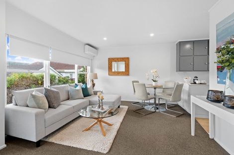 Photo of property in 3/53 Lake Road, Devonport, Auckland, 0624