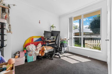 Photo of property in 188a Henderson Valley Road, Henderson, Auckland, 0612