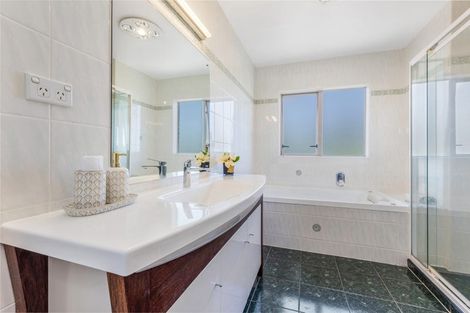 Photo of property in 49 Palomino Drive, Henderson, Auckland, 0612