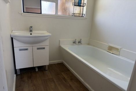 Photo of property in 12 Coates Place, Rangiora, 7400