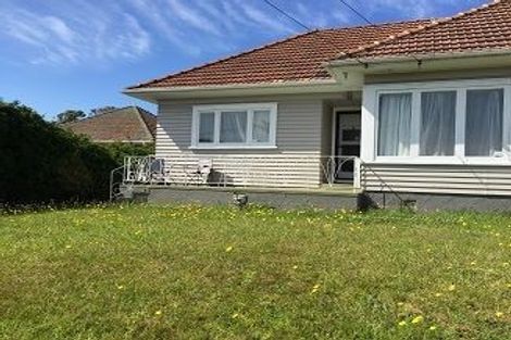 Photo of property in 15 Hendry Avenue, Hillsborough, Auckland, 1042