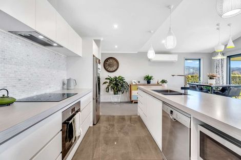 Photo of property in 19 Lady Jocelyn Place, Whitianga, 3510