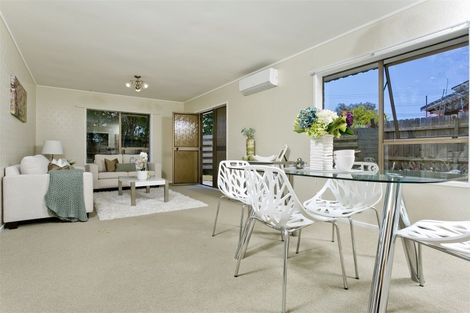 Photo of property in 2/149 Chivalry Road, Glenfield, Auckland, 0629