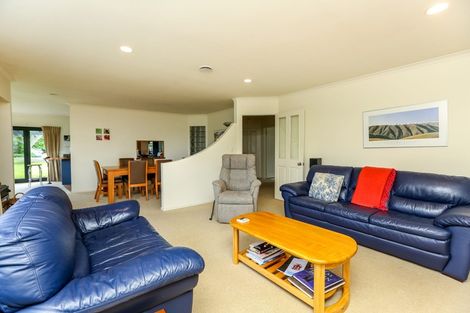 Photo of property in 102a Queens Road, Glen Avon, New Plymouth, 4312