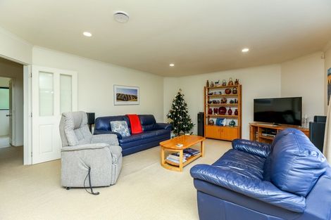 Photo of property in 102a Queens Road, Glen Avon, New Plymouth, 4312