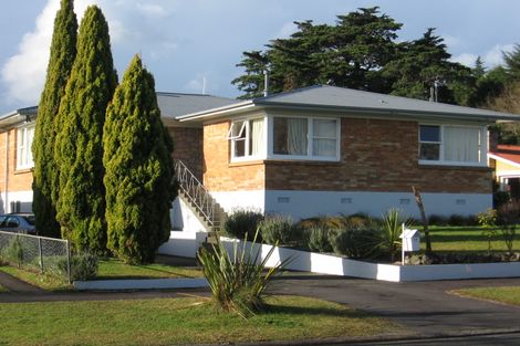 Photo of property in 28 Helena Road, Hillcrest, Hamilton, 3216