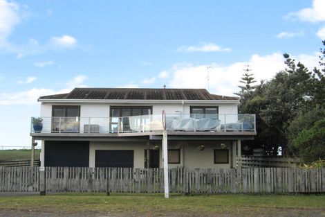 Photo of property in 50 Paku Drive, Tairua, 3508