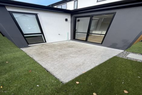 Photo of property in 8 Kumerahou Street, Kumeu, 0810