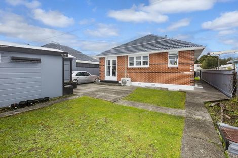 Photo of property in 22 Murray Street, Wallaceville, Upper Hutt, 5018