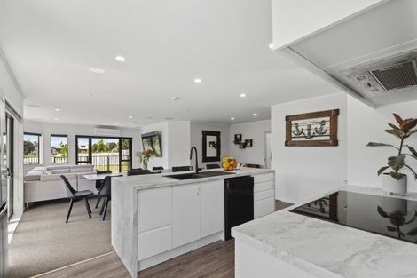 Photo of property in 1162 East Coast Road, Whakatiwai, Pokeno, 2473