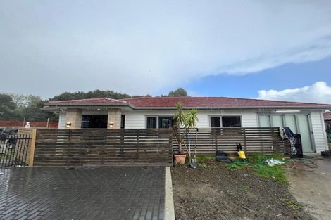 Photo of property in 298 Birdwood Road, Massey, Auckland, 0614