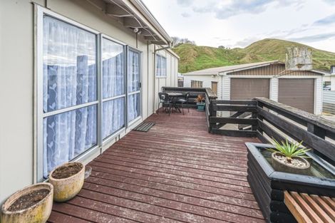Photo of property in 2 Photinia Place, Aramoho, Whanganui, 4500
