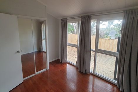 Photo of property in 56 Woodstock Road, Forrest Hill, Auckland, 0620