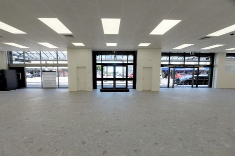 Photo of property in 350a Great South Road, Opaheke, Papakura, 2113