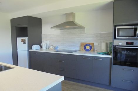 Photo of property in 14 Johnson Avenue, Amberley, 7410