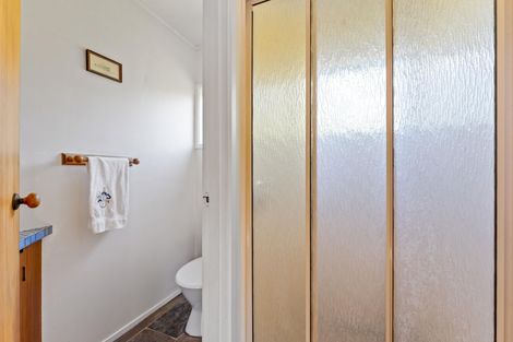 Photo of property in 14 Kotare Place, Sandspit, Warkworth, 0982