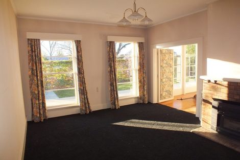 Photo of property in 98 Kahu Road, Fendalton, Christchurch, 8041