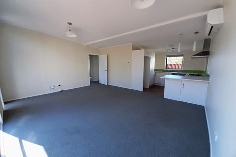 Photo of property in 39 Divich Avenue, Te Atatu South, Auckland, 0610